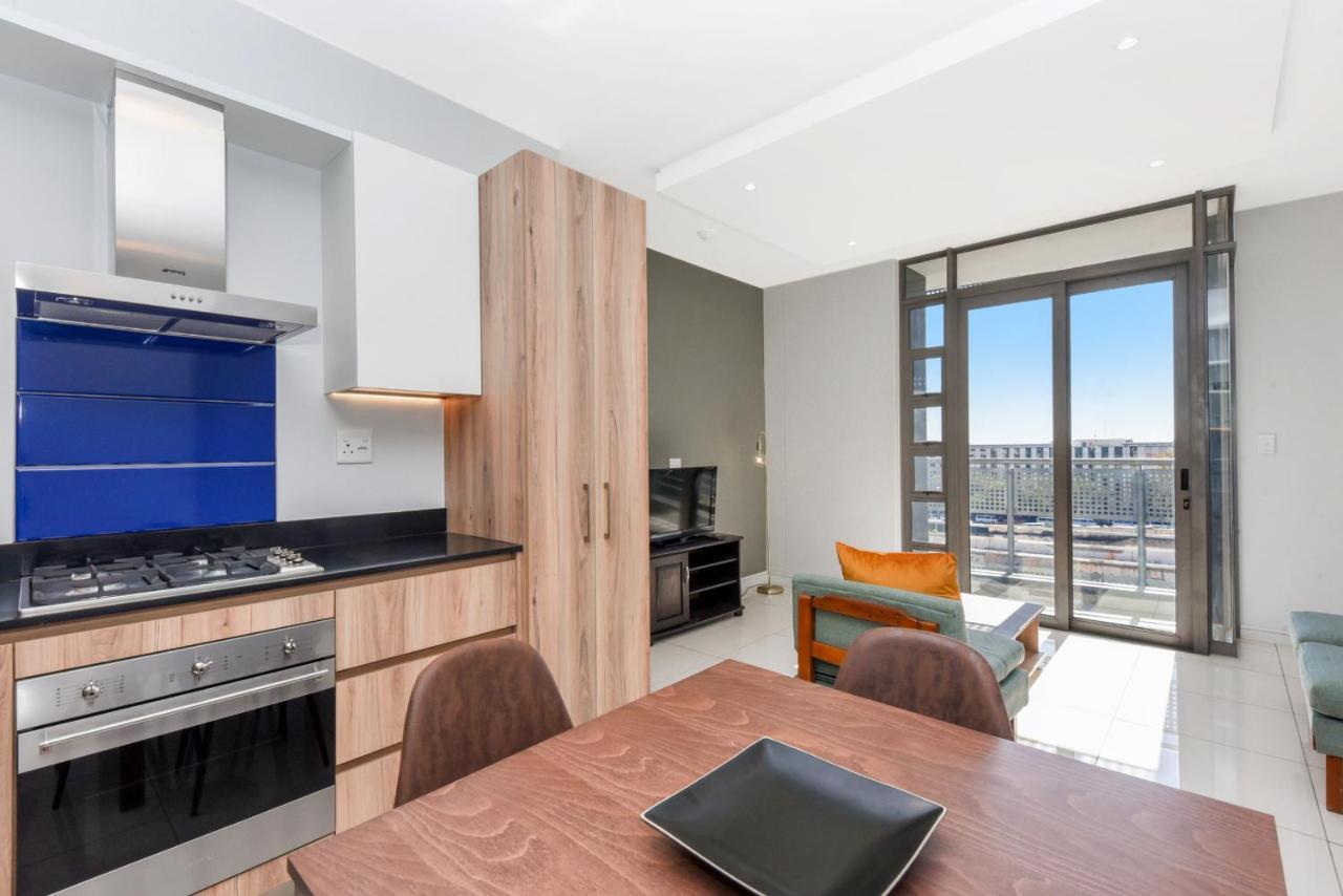 יוהנסבורג The Median Rosebank Luxury Apartment - Building With Generator מראה חיצוני תמונה