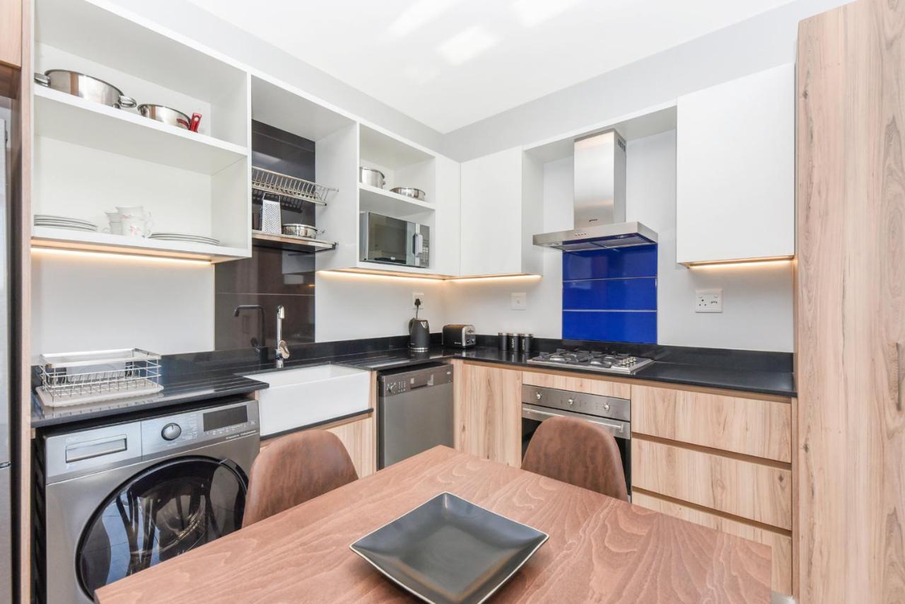יוהנסבורג The Median Rosebank Luxury Apartment - Building With Generator מראה חיצוני תמונה