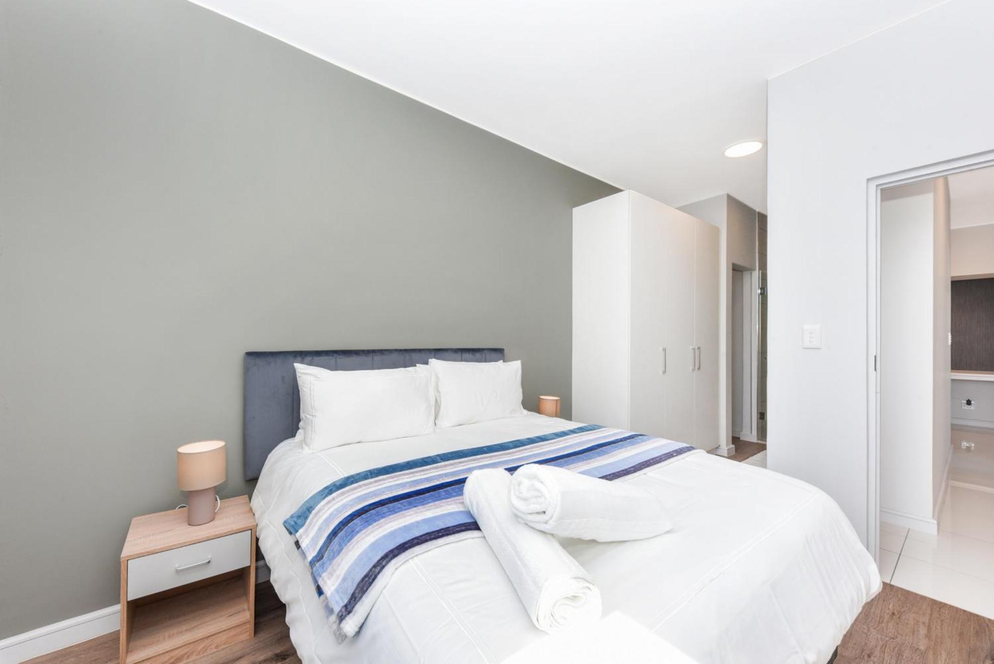 יוהנסבורג The Median Rosebank Luxury Apartment - Building With Generator מראה חיצוני תמונה