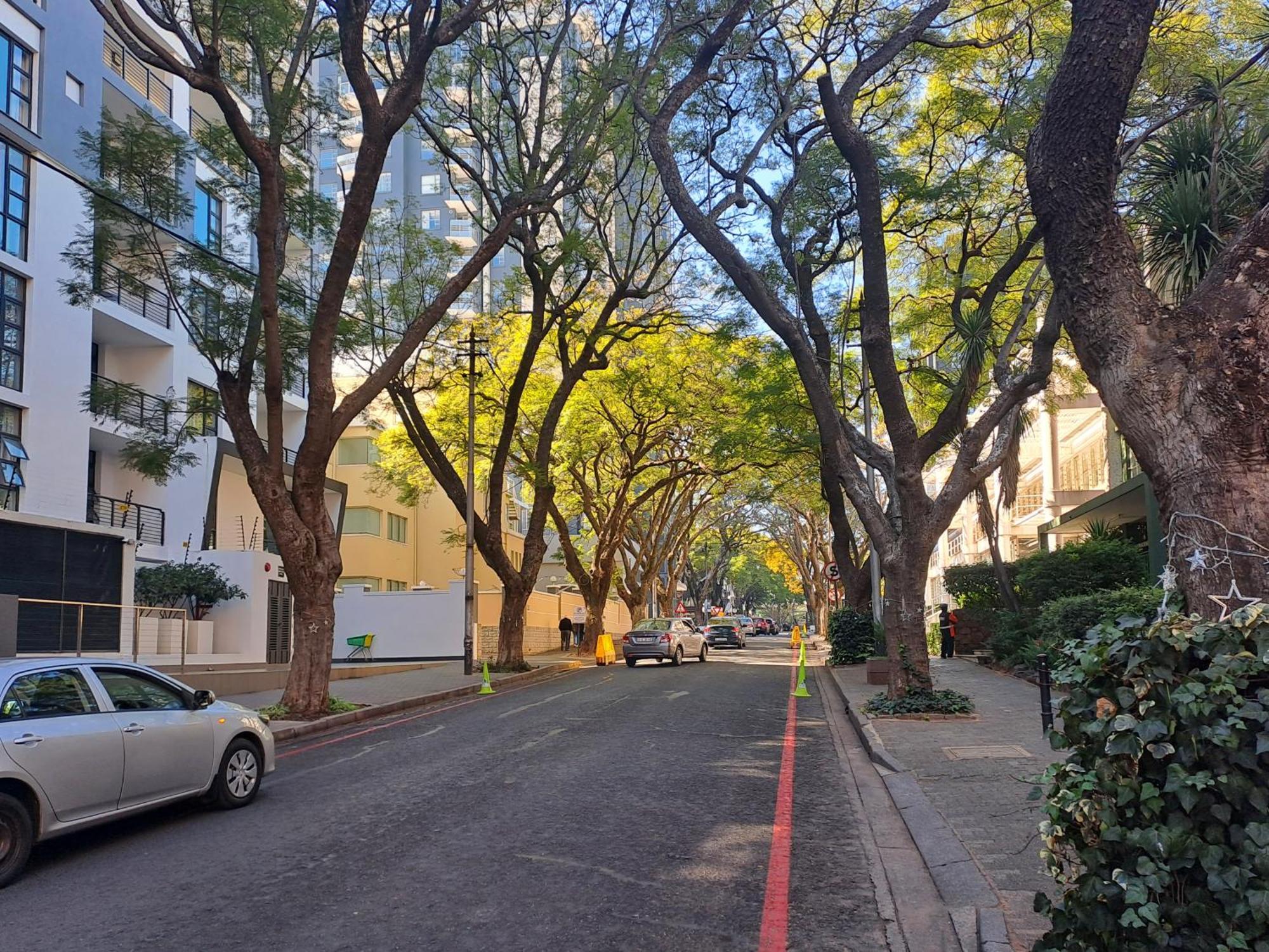 יוהנסבורג The Median Rosebank Luxury Apartment - Building With Generator מראה חיצוני תמונה